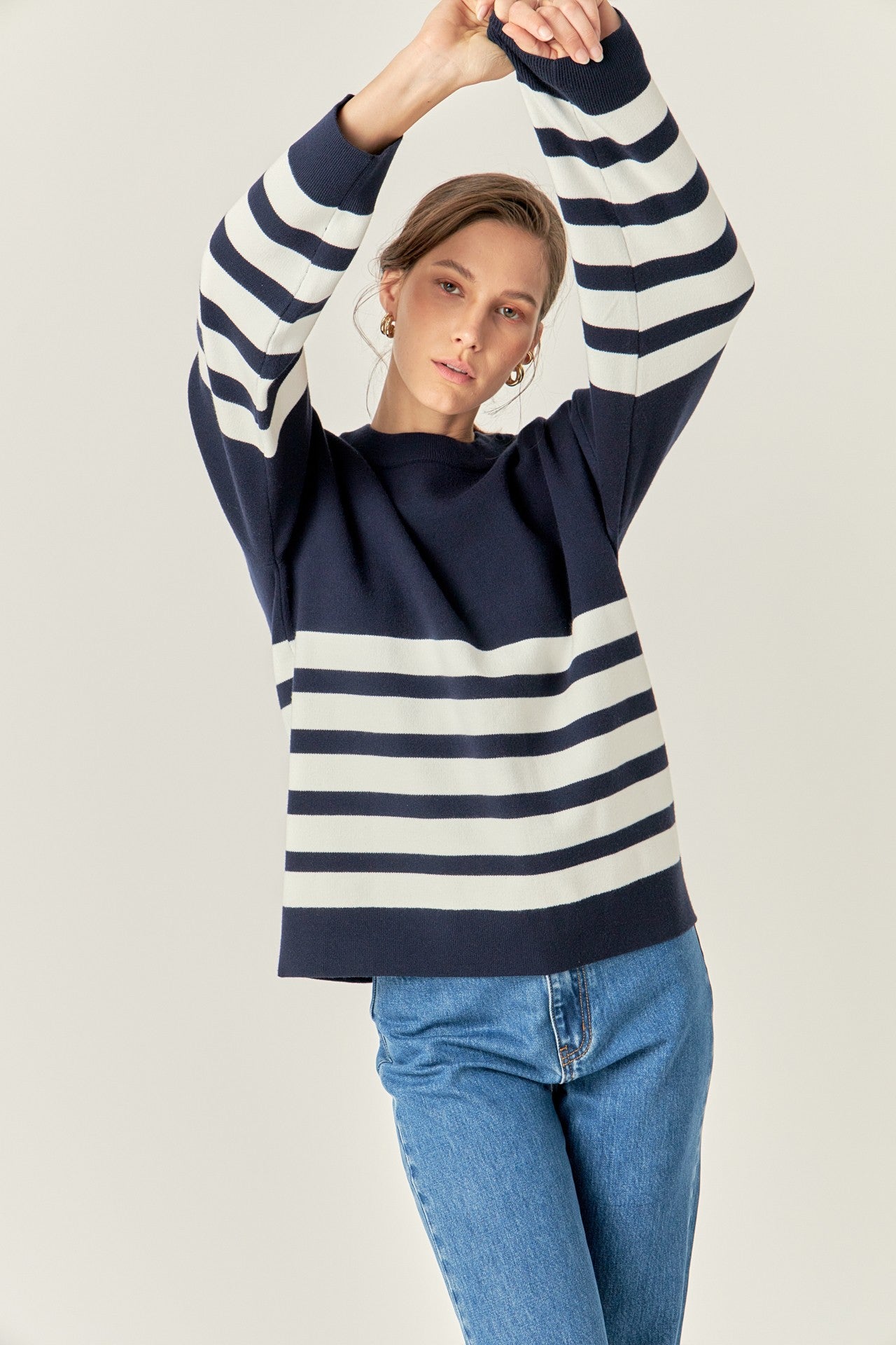 stripe round neck sweater