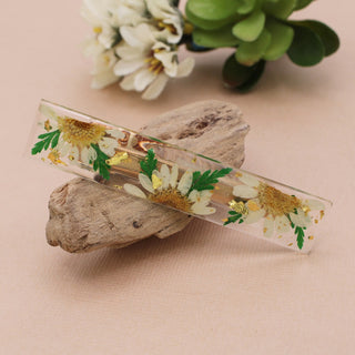 White Dried Flower Bar Hair Clip