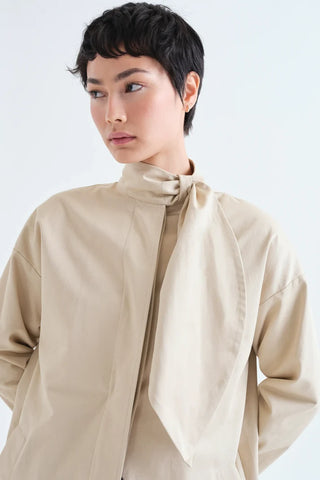 Trench lazado beige
