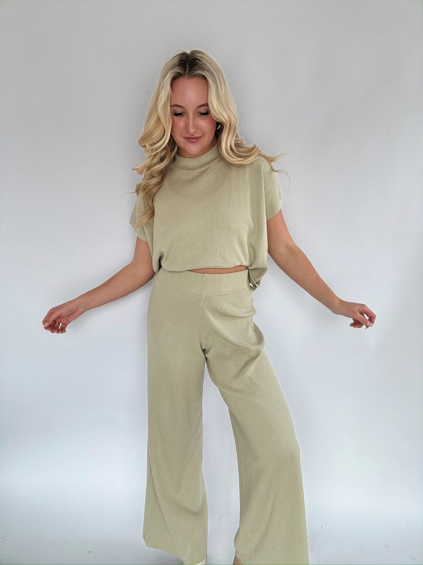 The Leonie Set - Avocado Green