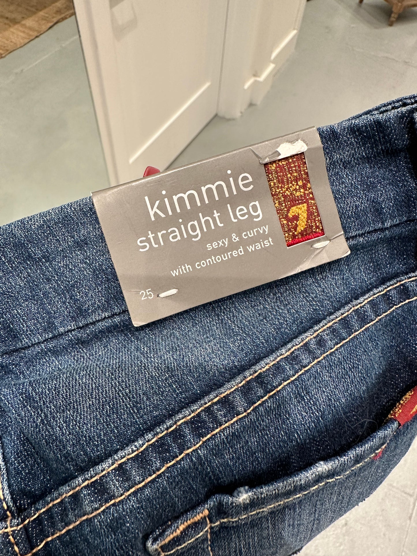 Kimmie Straight Leg