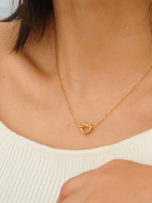 18K Gold Petite Braided Heart Non-Tarnish Necklace