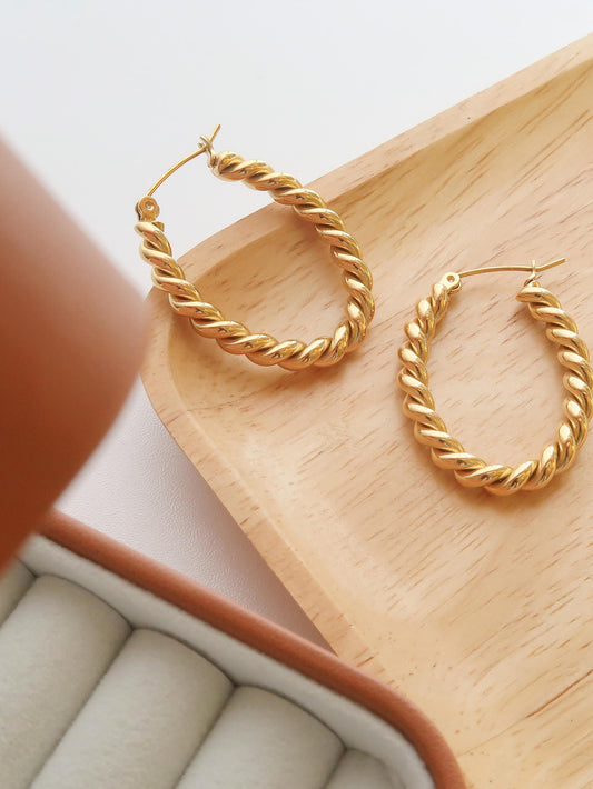 Non-Tarnish Braided Hoop Earring