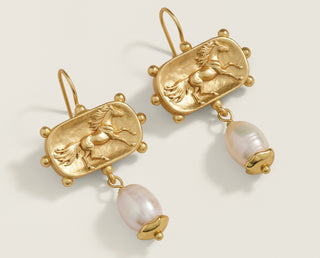 Comet Earrings Pearl