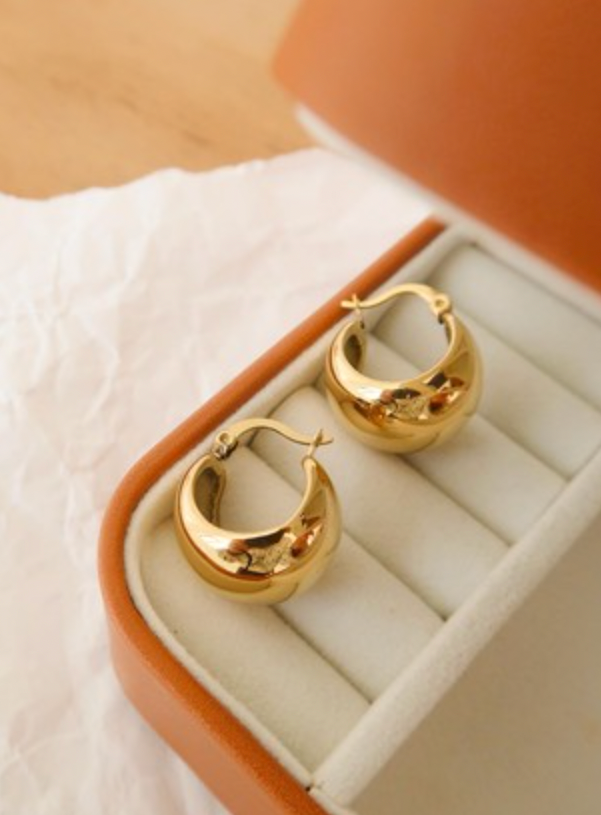 18K Gold Non-Tarnish Classic Round Huggie Earring