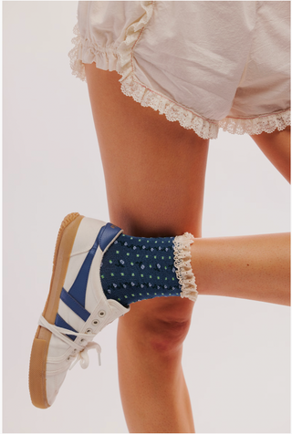 Rosebud Waffle Knit Ankle Sock