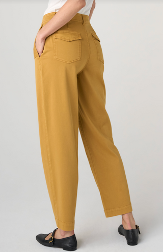 High rise pleated trouser w flap pockets 28' ins