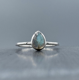 Silver Teardrop Labradorite Ring