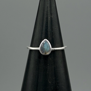 Silver Teardrop Labradorite Ring