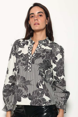 Ashley Ruffled Top - Noir Floral