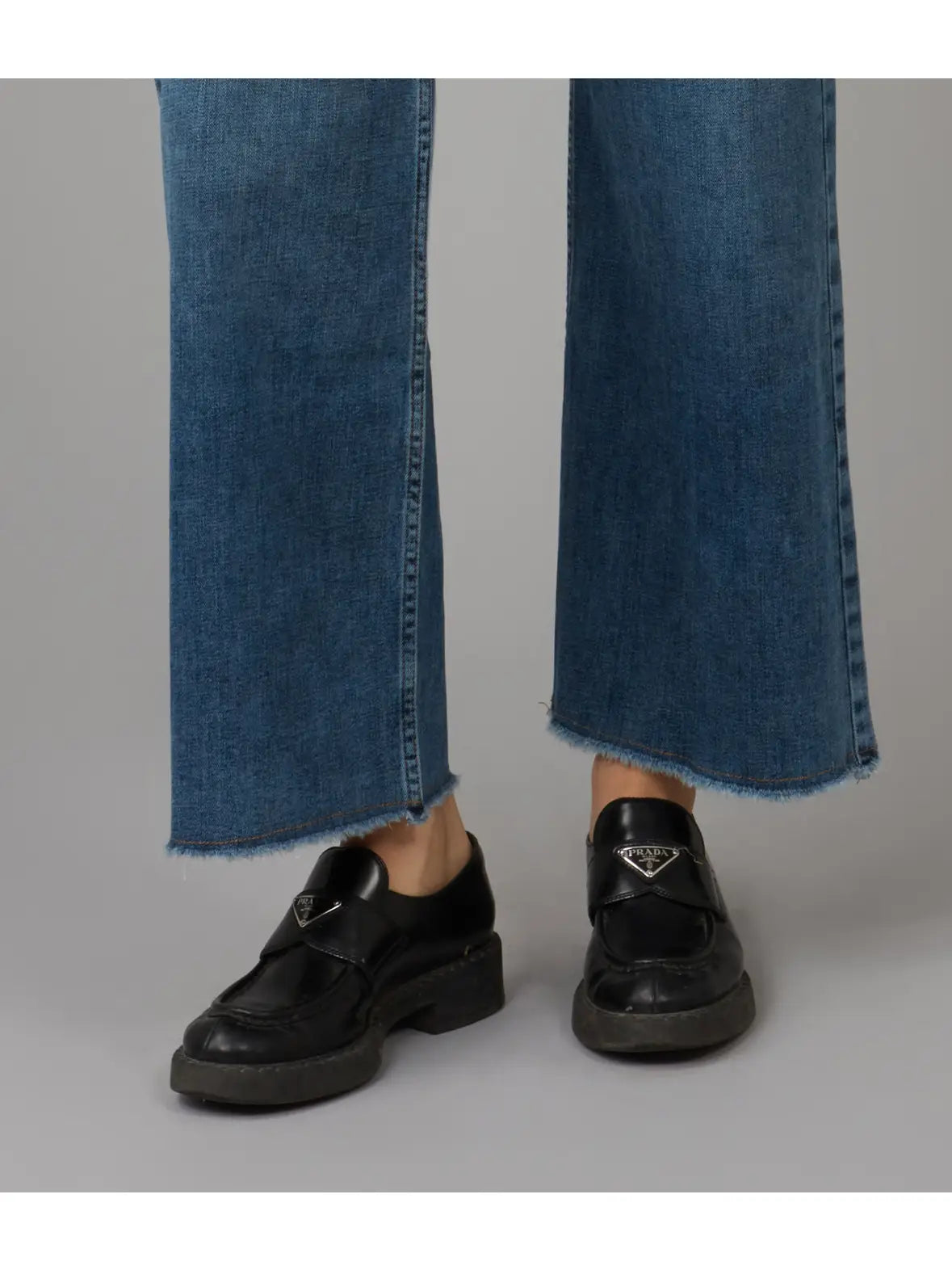 Milan-Dis High Rise Wide Leg Jeans 31" Inseam