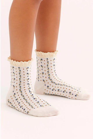 Rosebud Waffle Knit Ankle Sock